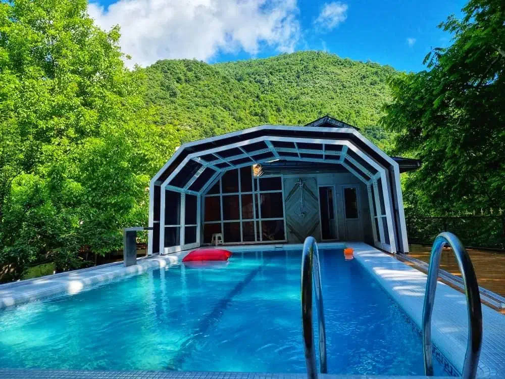 اجاره ویلا استخر دار ۸خوابه بیلیارد فوتبال دستی|اجارهٔ کوتاه‌مدت ویلا و باغ|رشت, باهنر|دیوار