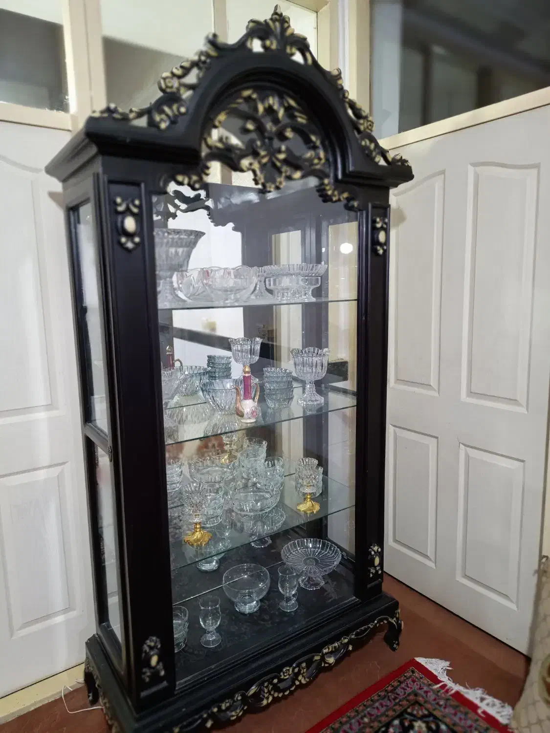 مبل ۷ نفره و بوفه نو|مبلمان خانگی و میز عسلی|رزن, |دیوار