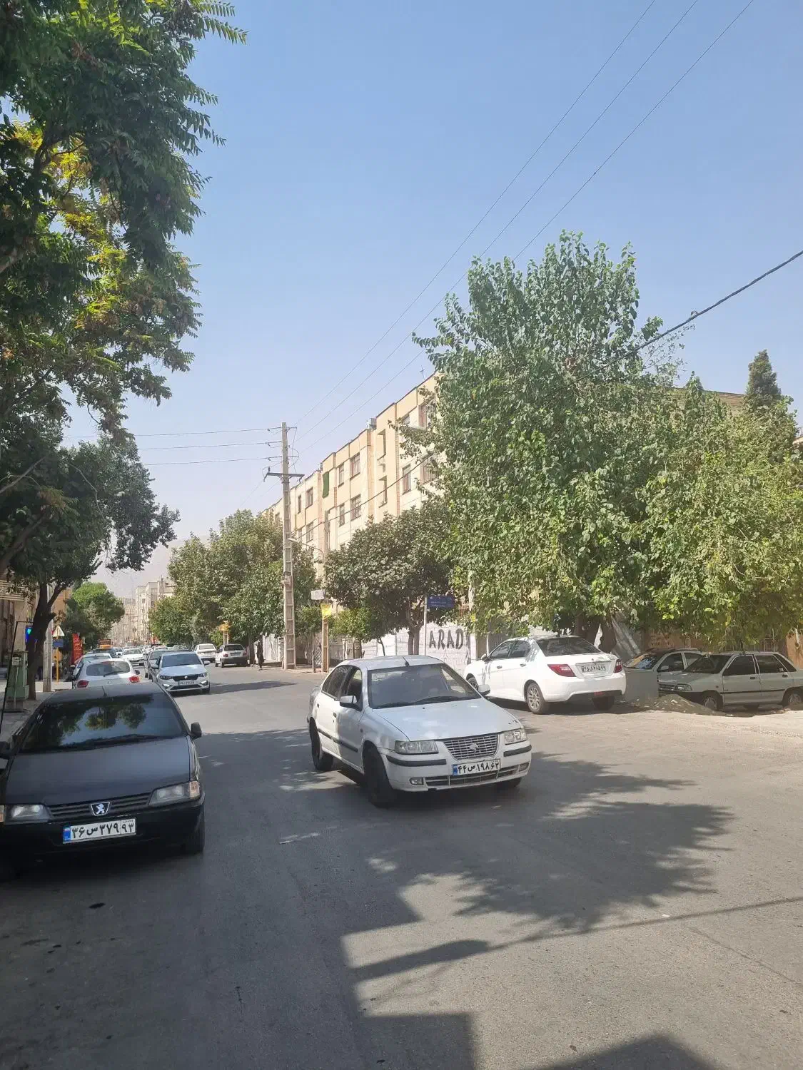 فروش تجاری مغازه /۳۰ متر/دهنه ۴ متر /|فروش مغازه و غرفه|شیراز, شهرک فرهنگیان|دیوار
