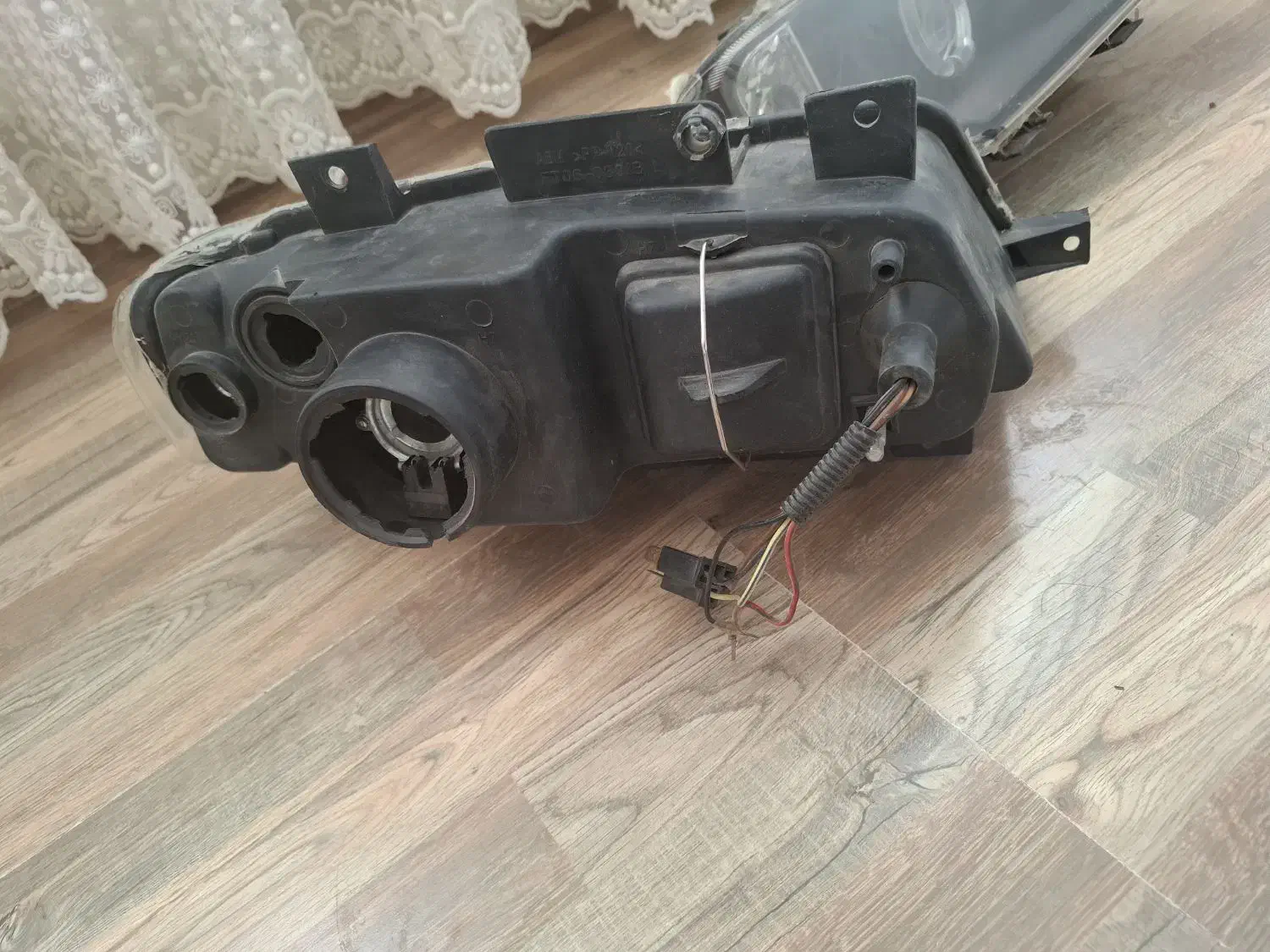 کاسه چراغ ماشین تیوفایو|قطعات یدکی و لوازم جانبی|لردگان, |دیوار