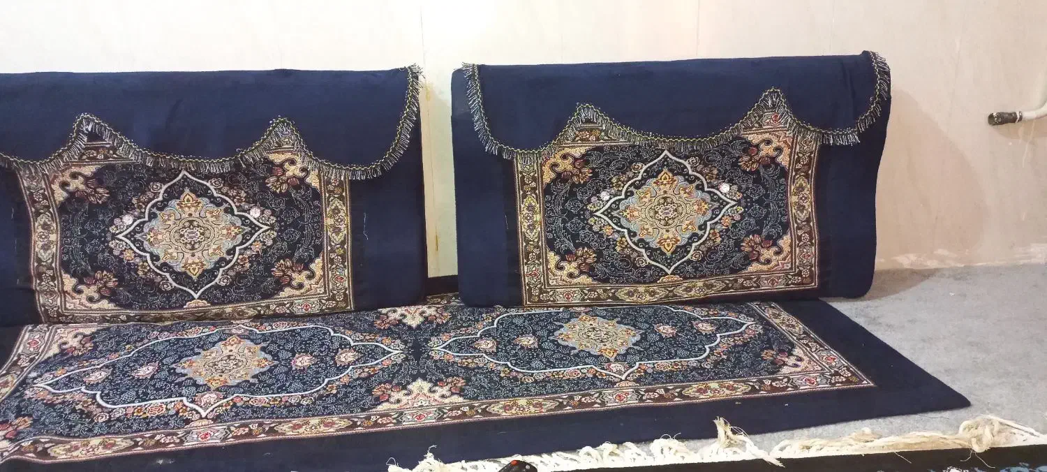 دوازده تا پشتی شش عدد تشک مجلسی نونو|پشتی|اهواز, دغاغله|دیوار