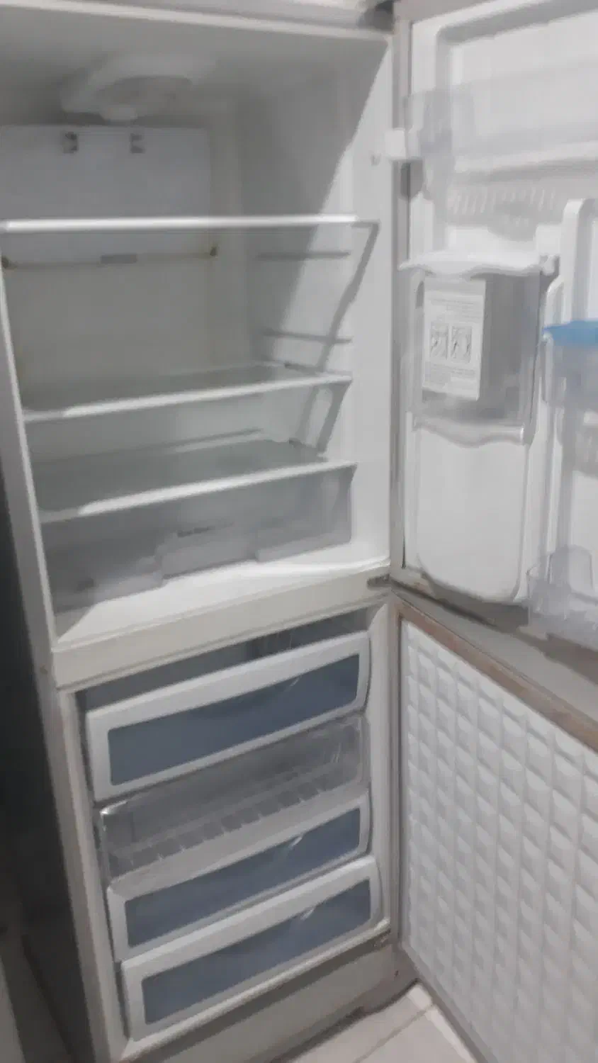 یخچال نیم فریزریخچ|یخچال و فریزر|باسمنج, |دیوار