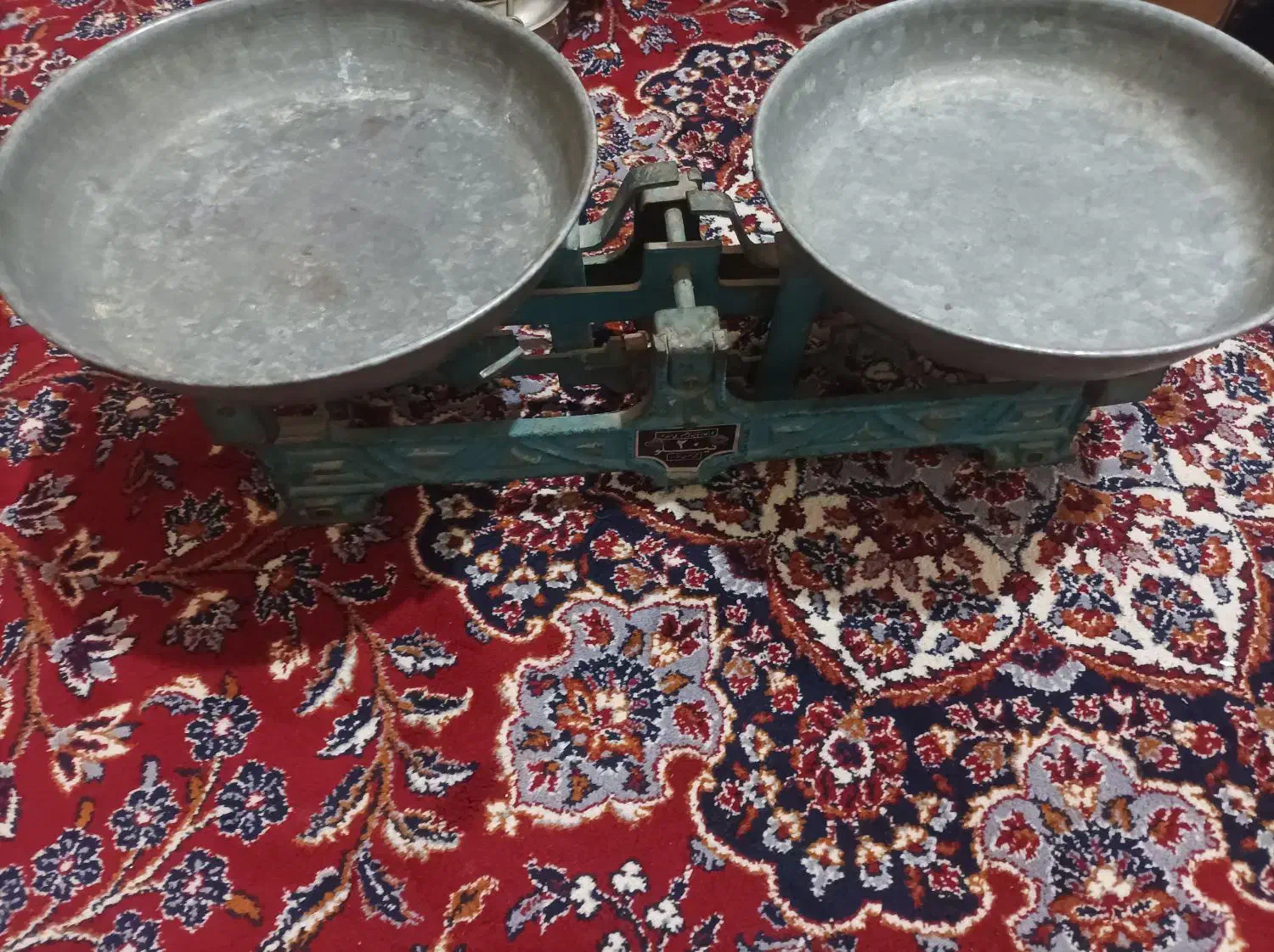 ترازو قدیمی|کلکسیون اشیاء عتیقه|خرم‌آباد, |دیوار