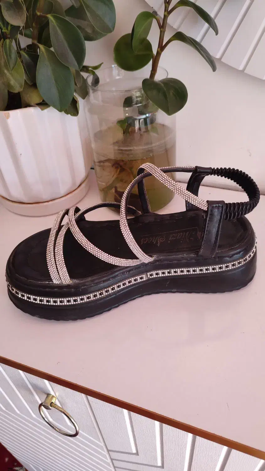 کفش|کیف، کفش، کمربند|دهدشت, |دیوار