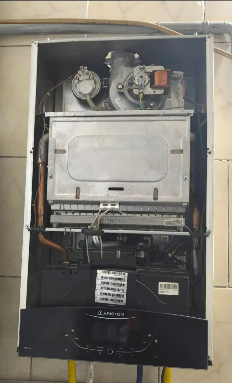 پکیج شوفاژ دیواری آریستون  ایتالیا 35 هزار|آبگرمکن، پکیج، شوفاژ|تهران, فردوس|دیوار