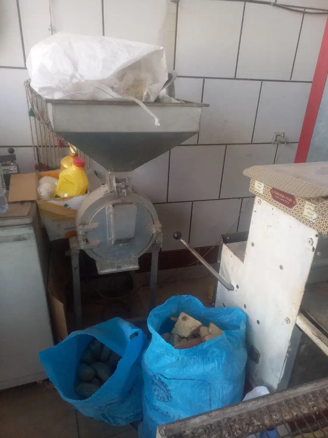 فروش کلیه دستگاهای تولید نان فانتزی|فروشگاه و مغازه|دهق, |دیوار