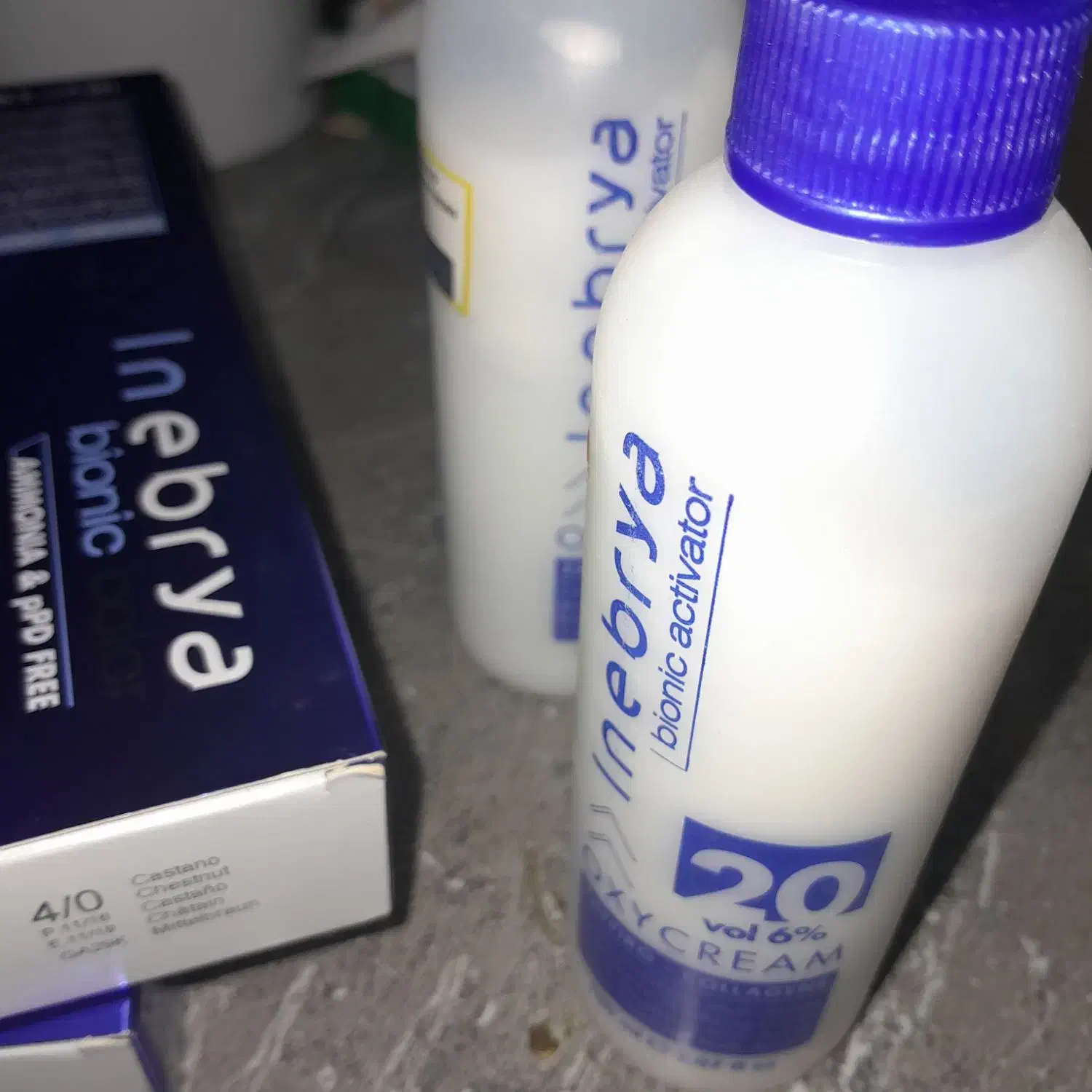 ارایشی|آرایشگاه و سالن‌های زیبایی|قم, هفت تیر|دیوار