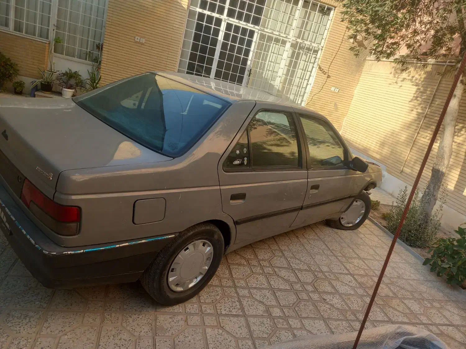 آردی ۱۶۰۰|خودرو سواری و وانت|اصفهان, بهارستان|دیوار