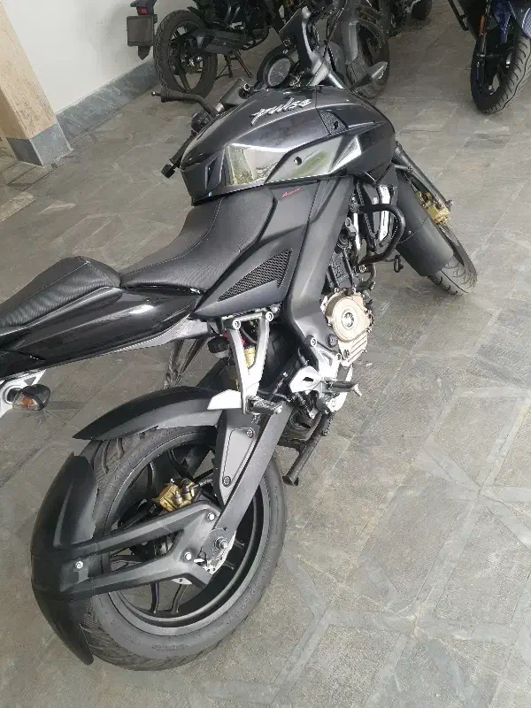 ns200|موتورسیکلت|تهران, حکمت|دیوار