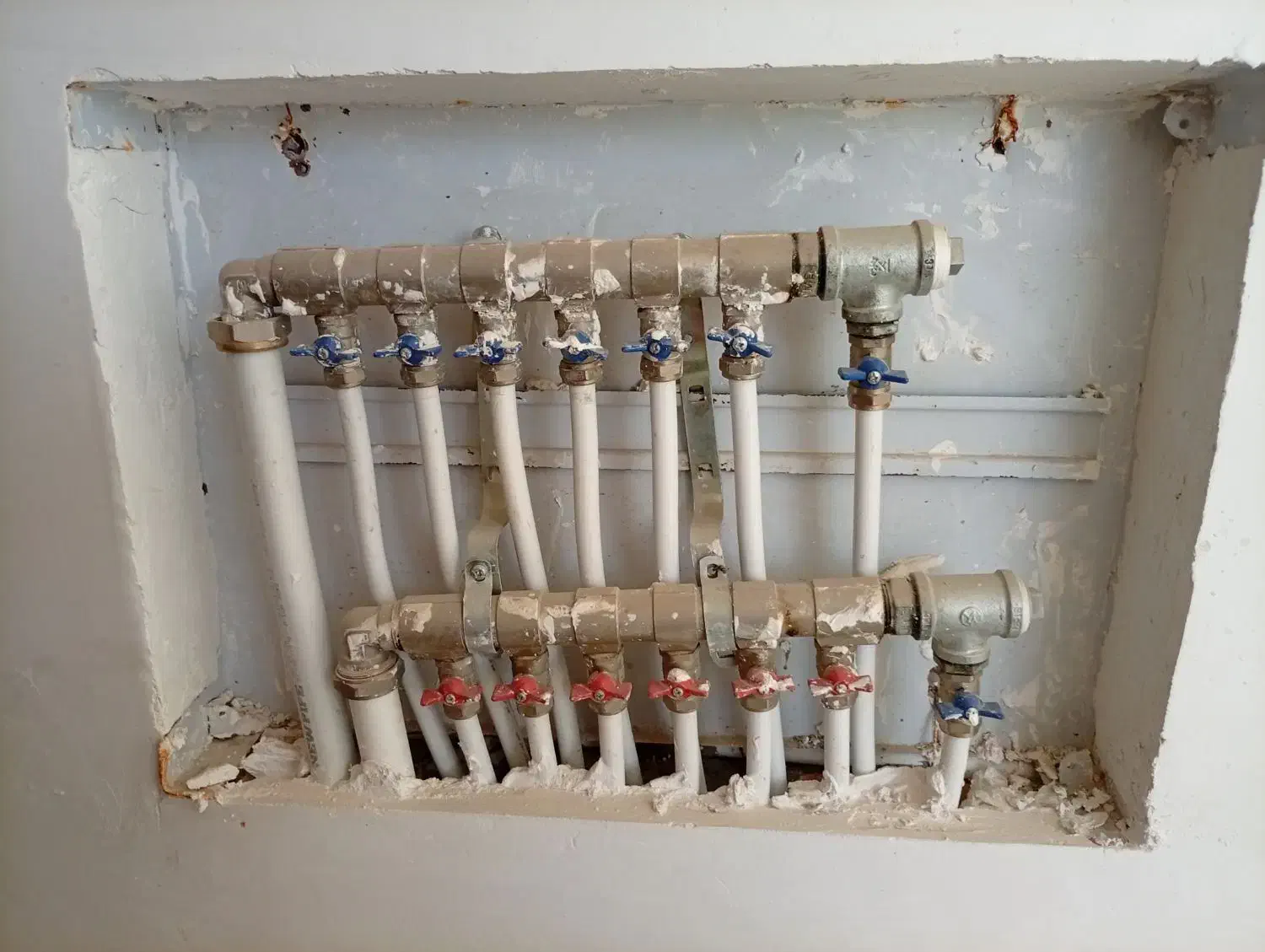 لوله کشی آب فاضلاب،برق،روشنای،رسوب گیری ،پمپ مخزن|خدمات پیشه و مهارت|اصفهان, خانه اصفهان|دیوار