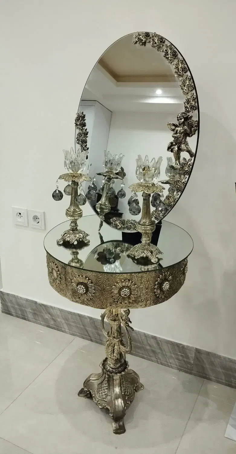 آینه و شمعدان|آینه|نظرآباد, صالح آباد|دیوار