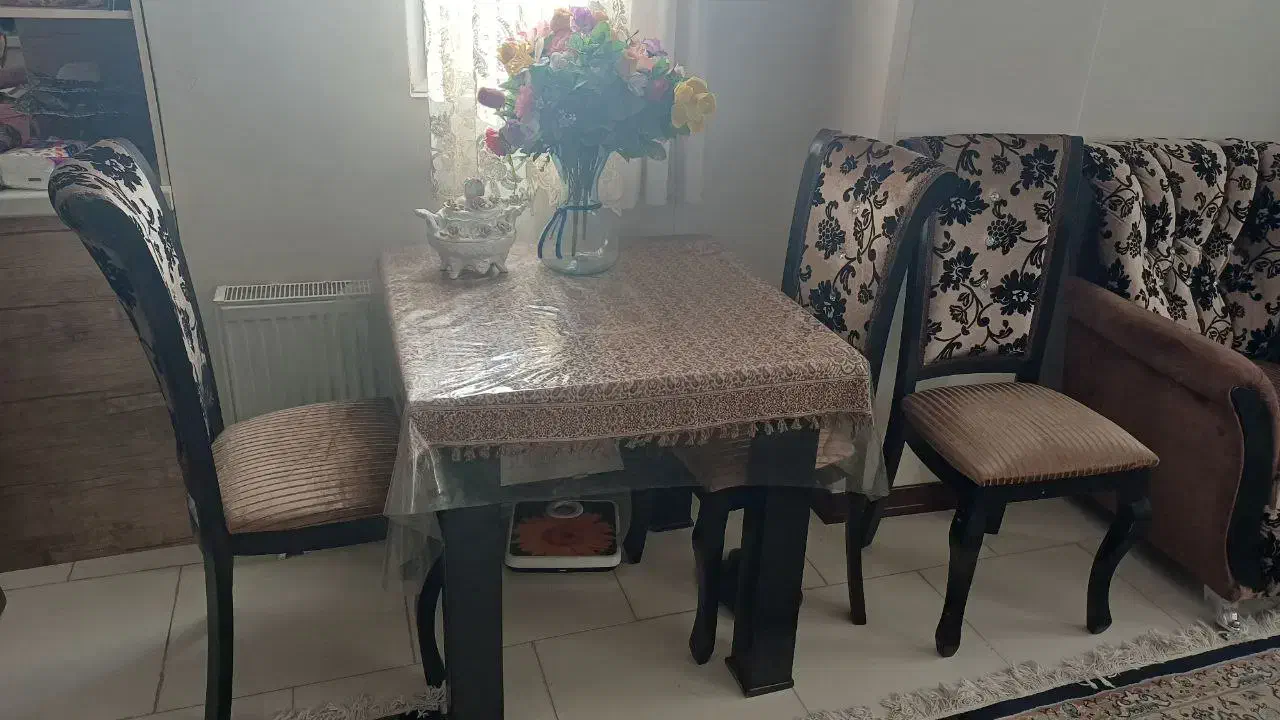 مبل نو وسالم مبل همراه ناهار خوری|مبلمان خانگی و میز عسلی|تهران, گرگان|دیوار