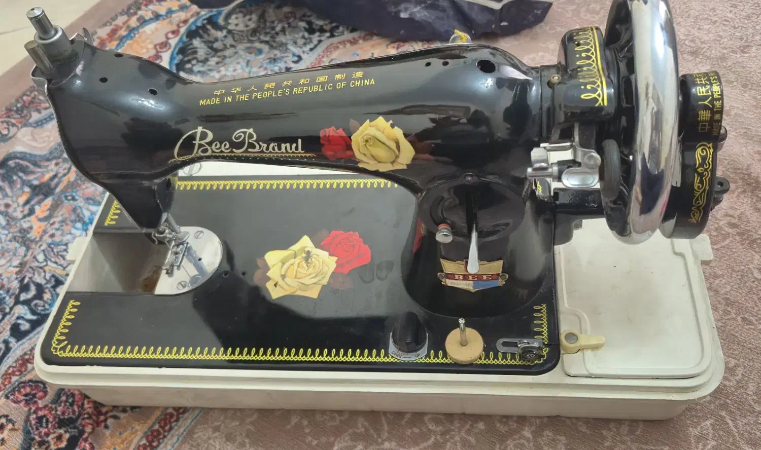 چرخ خیاطی نو نو اصلا استفاده نشده|چرخ خیاطی و ریسندگی|تهران, امیریه|دیوار