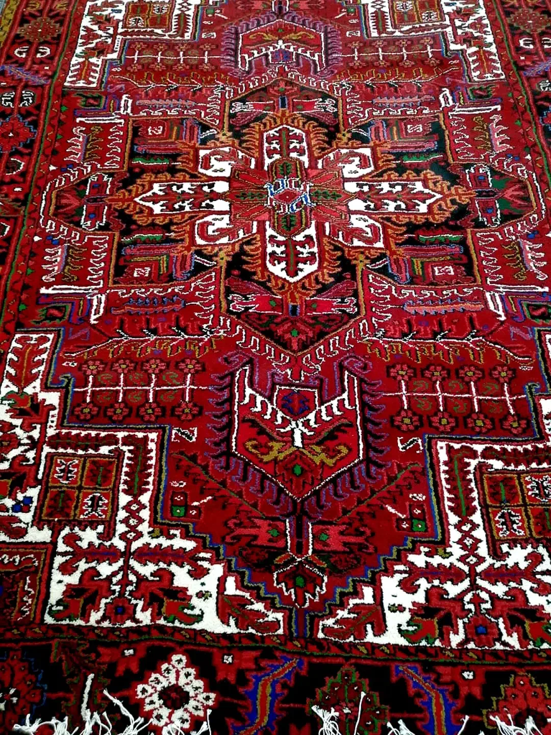 ۱ جفت ۹ متری ( بارماخ توخوش )|فرش|تبریز, |دیوار