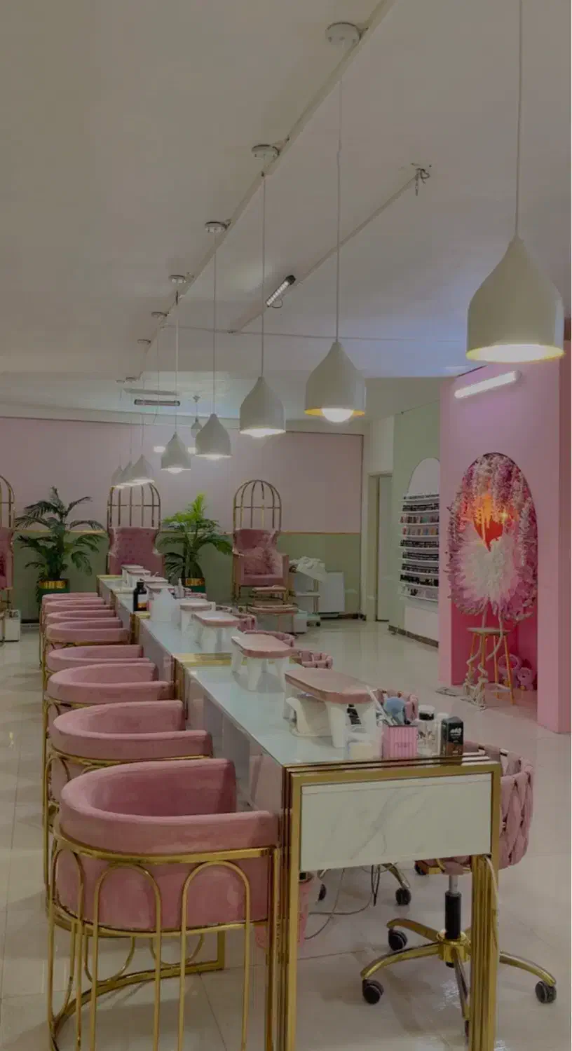 دعوت به همکاری ناخن کار حرفه ای|استخدام درمانی، زیبایی، بهداشتی|قزوین, |دیوار