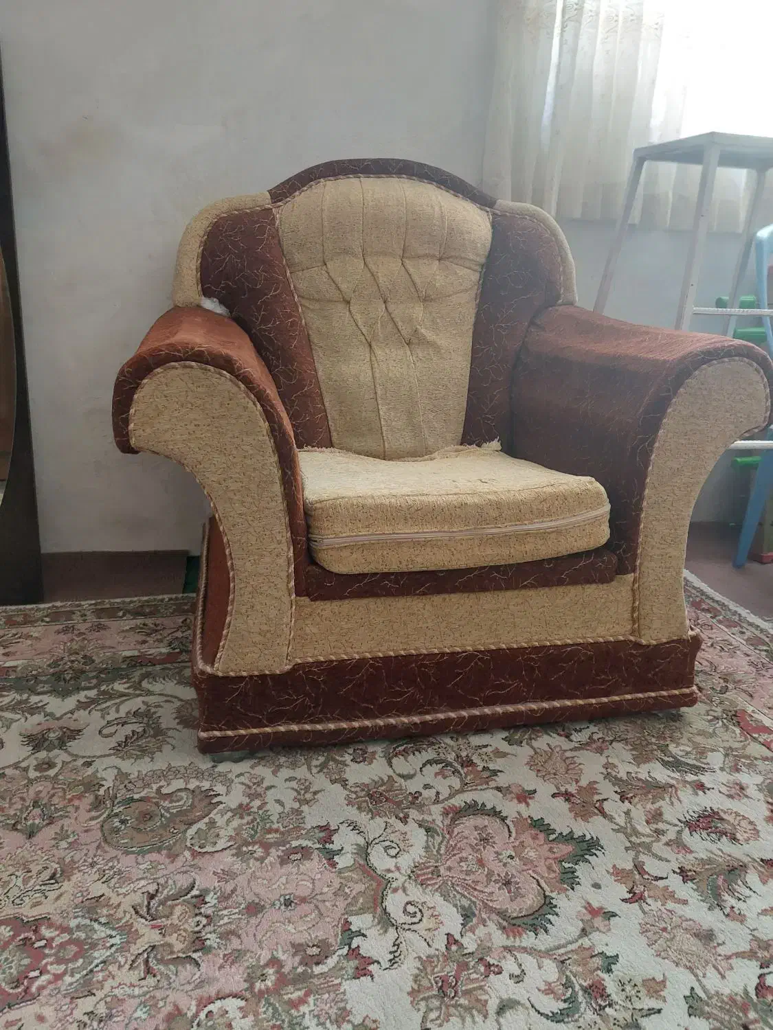 مبل کارکرده|مبلمان خانگی و میز عسلی|شازند, |دیوار