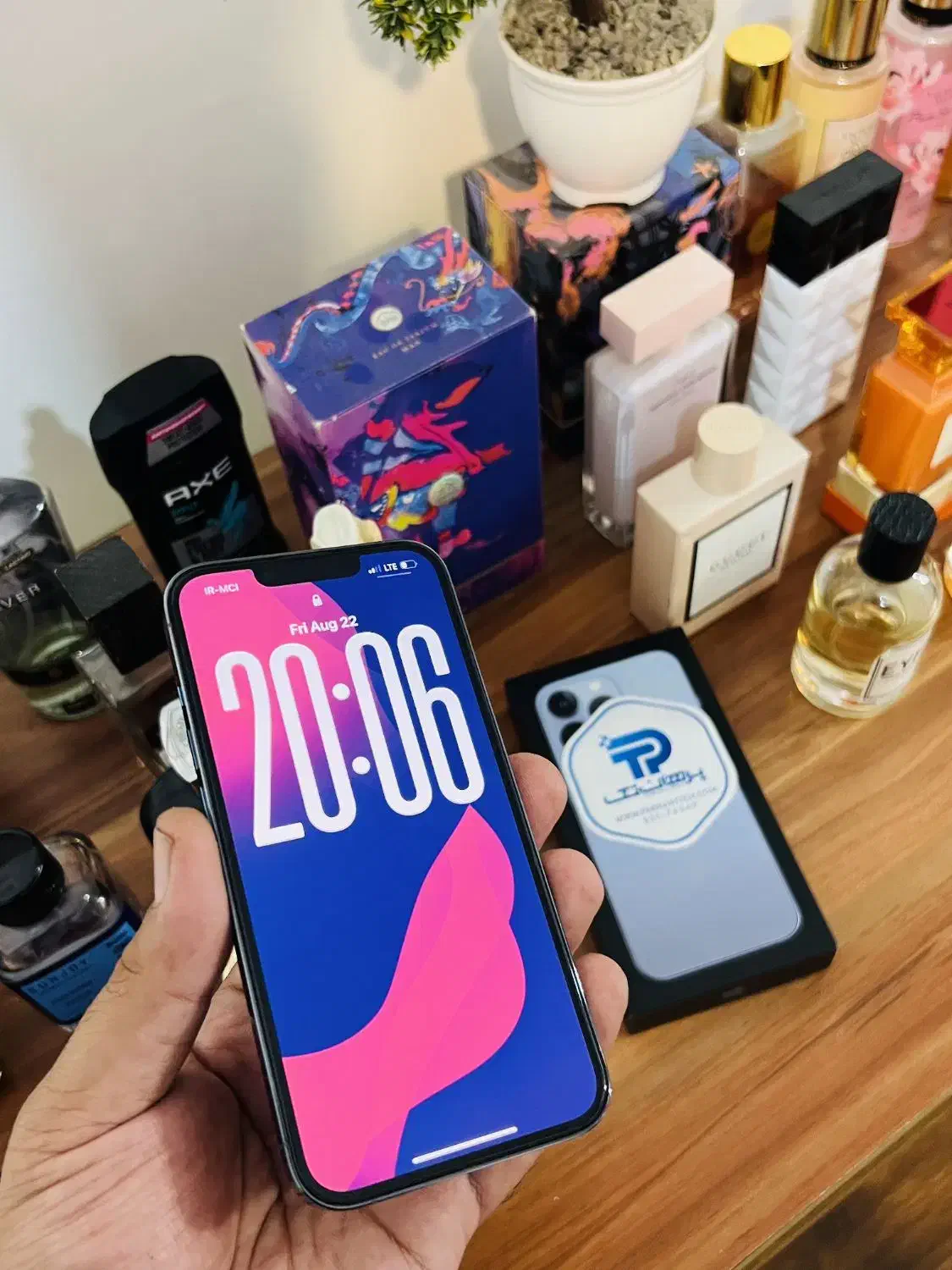 iphone 13 pro یک ترا بایت شرکتی مشابه نو|موبایل|تهران, فردوس|دیوار