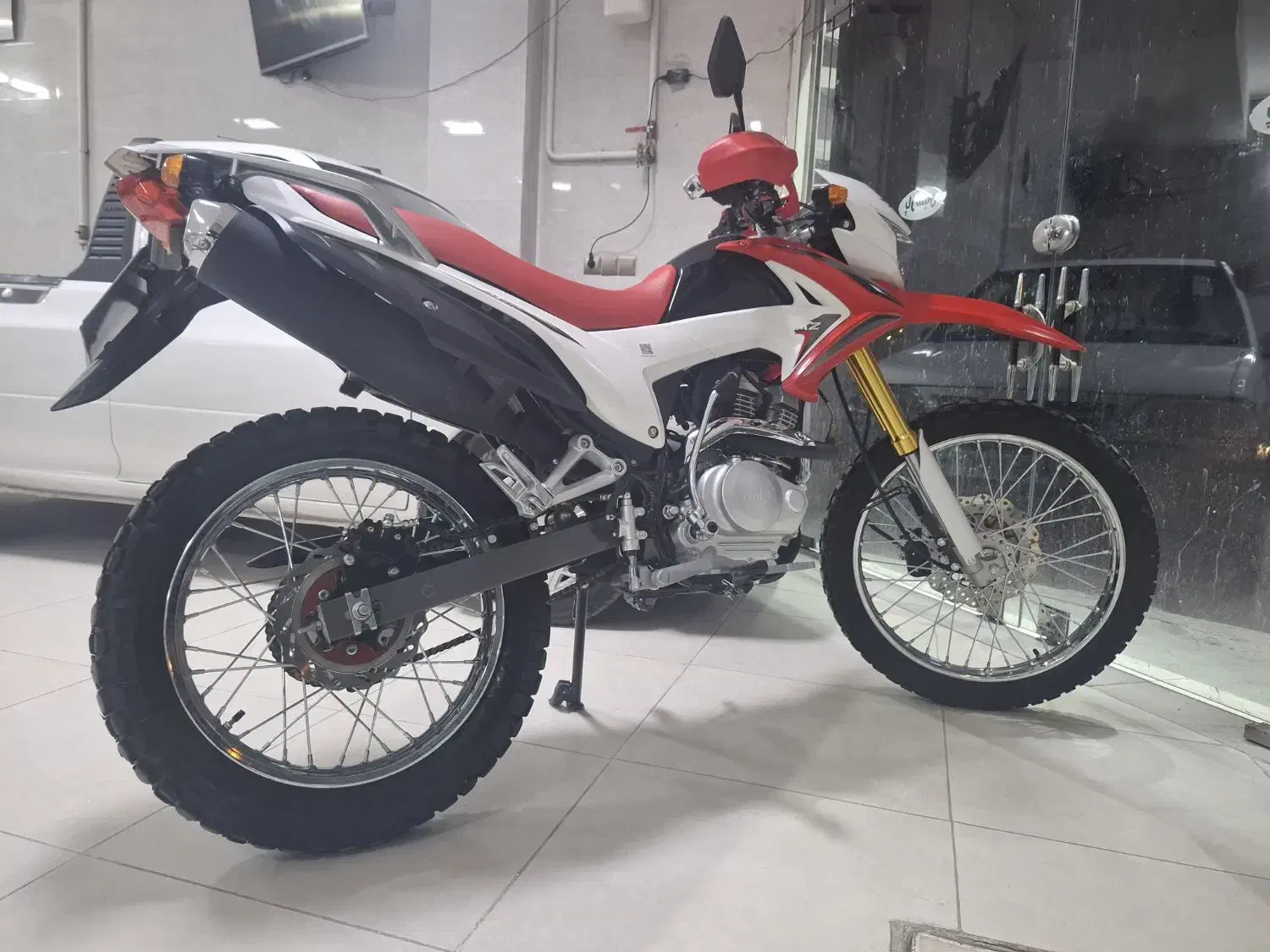 موتور تریل|موتورسیکلت|باغ بهادران, |دیوار