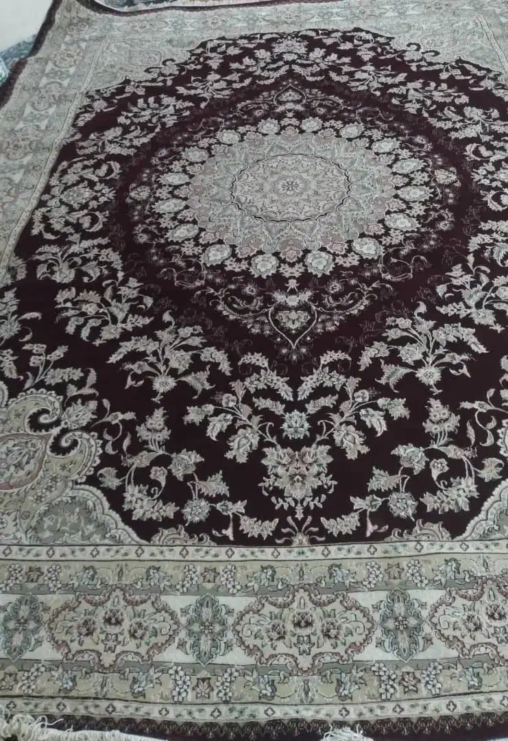 دو عدد فرش 12 متری با پشتی و زیر انداز|فرش|چابهار, |دیوار