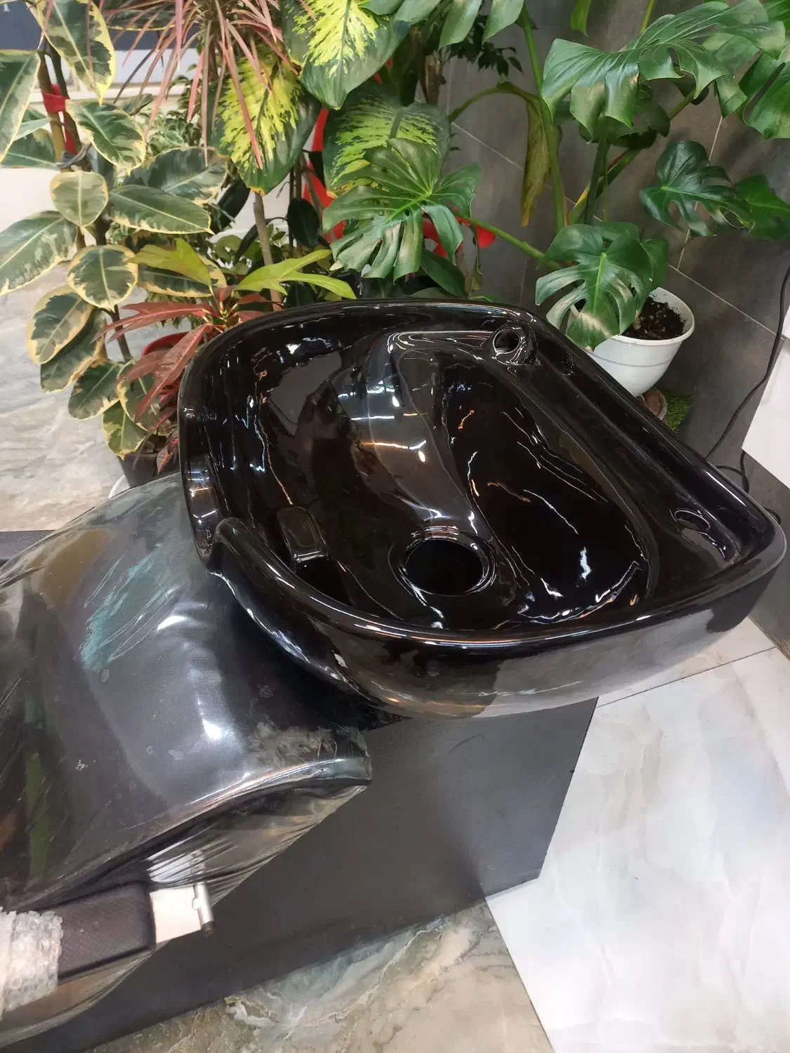 سرشور آرایشگاه|آرایشگاه و سالنهای زیبایی|مسجد سلیمان, |دیوار