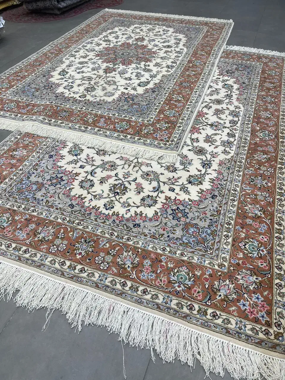 فرش دستباف (بساک)جفت ۶ متری کاشان حاشیه پیازی|فرش|کرج, نوروزآباد|دیوار