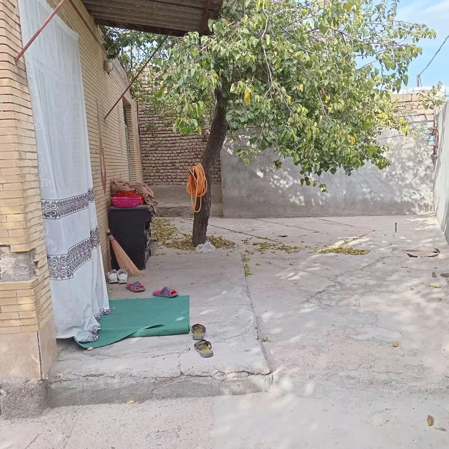 خانه زیربنا ۷۰متراژ۲۰۰|فروش خانه و ویلا|باروق, |دیوار