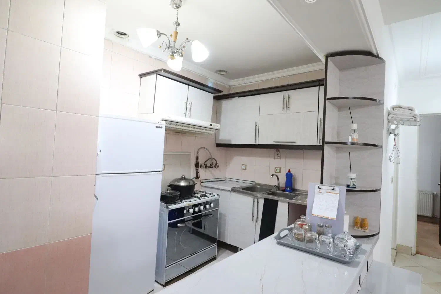 خانه مسافرفول اسپیلت|اجارهٔ کوتاه‌مدت آپارتمان و سوئیت|شیراز, قدوسی شرقی|دیوار