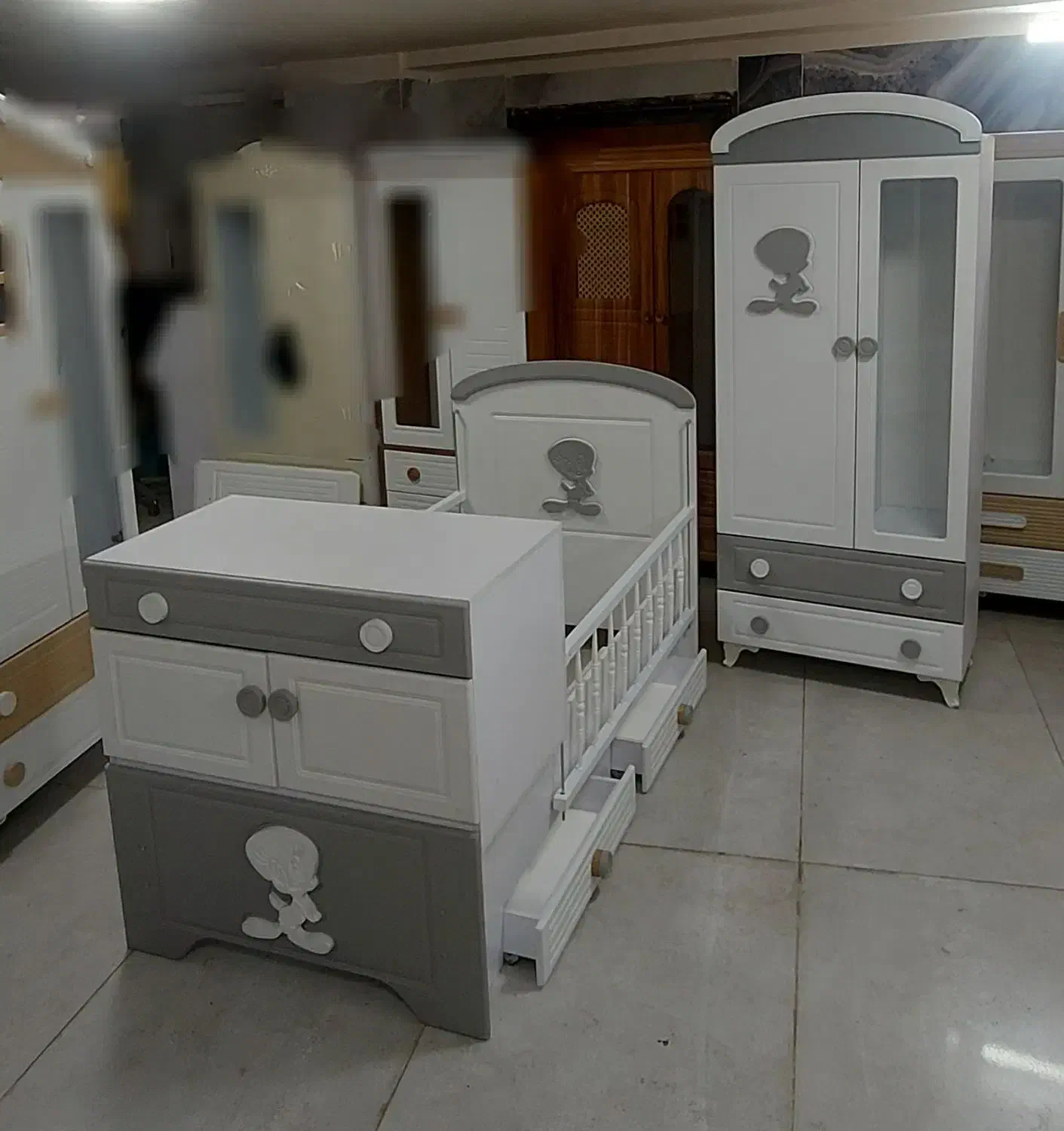 تولیدی پاتریس کیان-/|اسباب و اثاث بچه|تهران, شهرک ولیعصر شمالی|دیوار