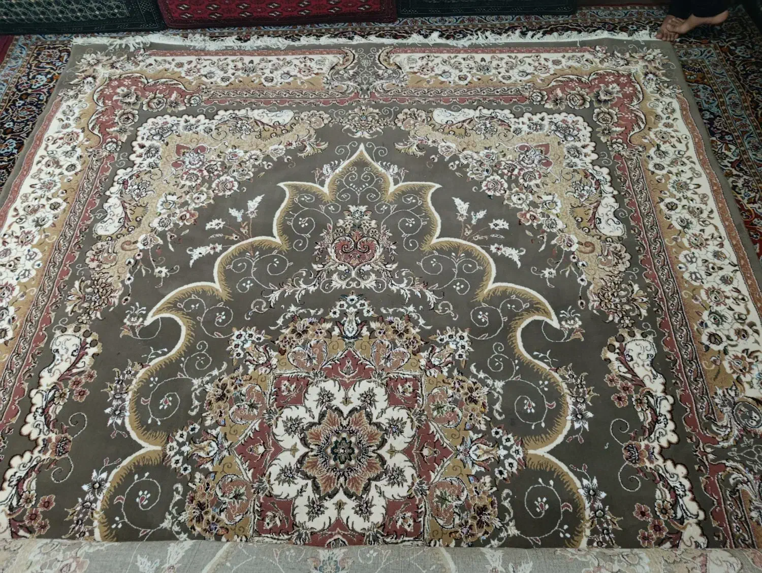 فرش 12متری 700شانه نگین مشهد|فرش|گنبد کاووس, |دیوار