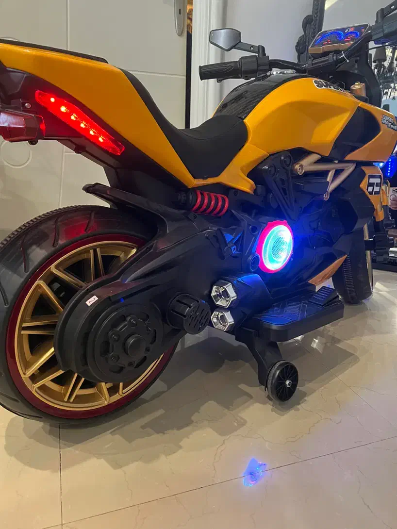 موتور شارژی نو لای کاغذی|اسباببازی بچه|مشهد, سجاد شهر|دیوار