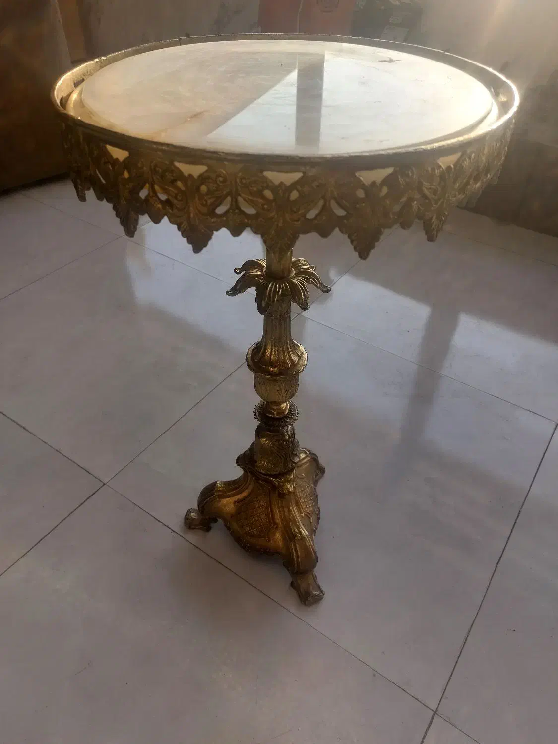 میز برنجی|بوفه، ویترین، کنسول|تهران, شهرک چیتگر|دیوار