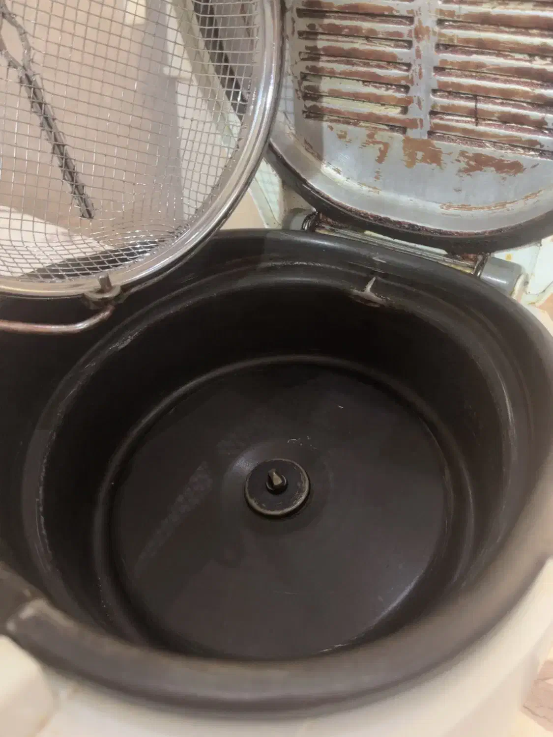 سرخ کن مارک دلونگی|اجاق گاز و لوازم برقی پخت‌وپز|شاهین‌شهر, اقبال لاهوری|دیوار