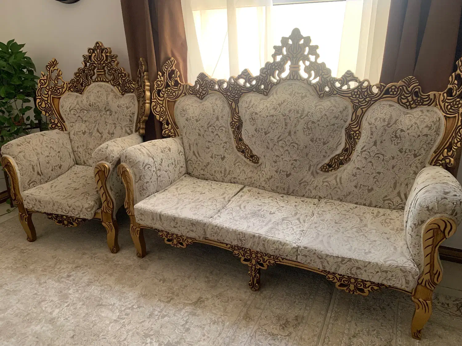 یک دست مبل ۷ نفره شیک و سالم|مبلمان خانگی و میز عسلی|قم, پردیسان|دیوار
