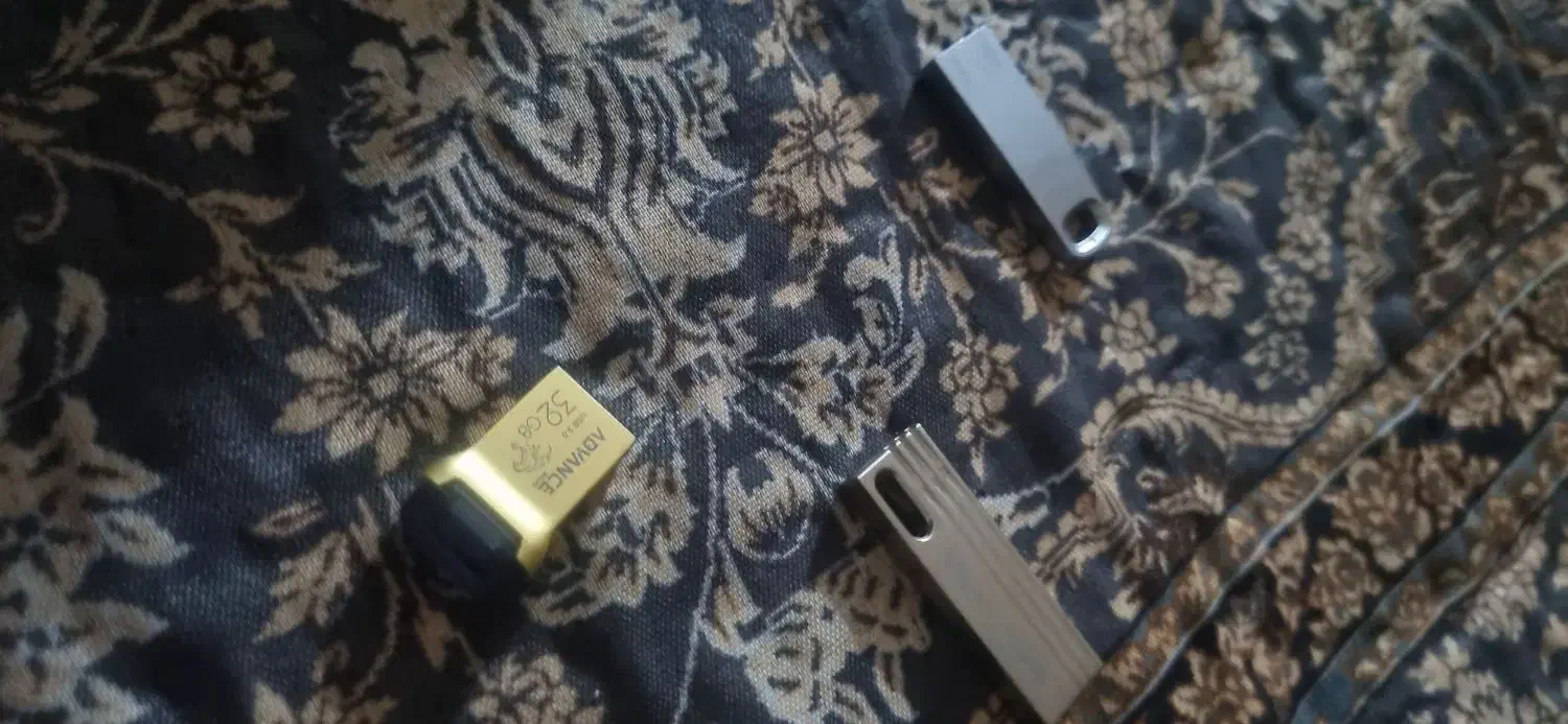 فلش|قطعات و لوازم جانبی رایانه|تبریز, |دیوار