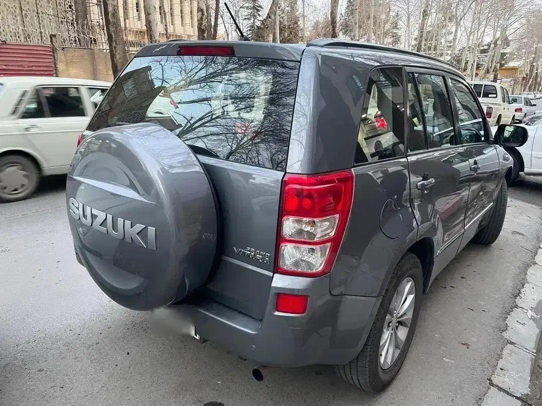 سوزوکی گرند ویتارا مدل۹۷ اتومات ۲۴۰۰|خودرو سواری و وانت|تهران, شهرک آزمایش|دیوار