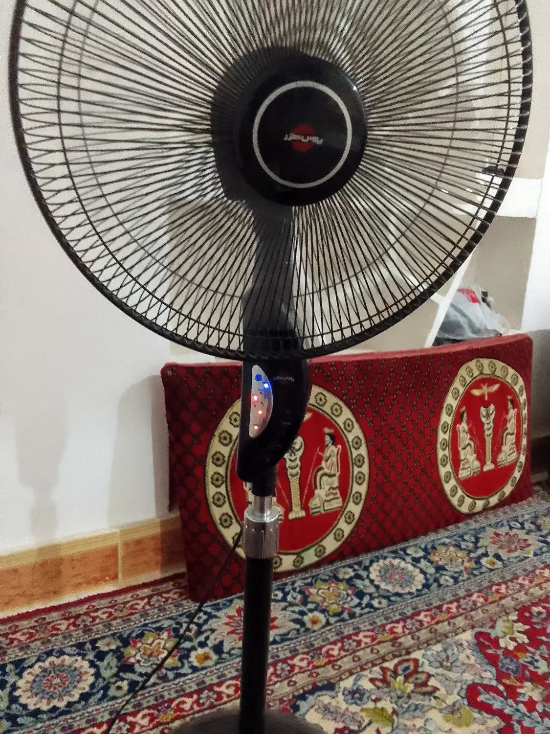 فروش پنکه خزرنونو کارایش عالیه  قیمت مناسب|پنکه و تصفیه‌کنندهٔ هوا|قائم‌شهر, |دیوار