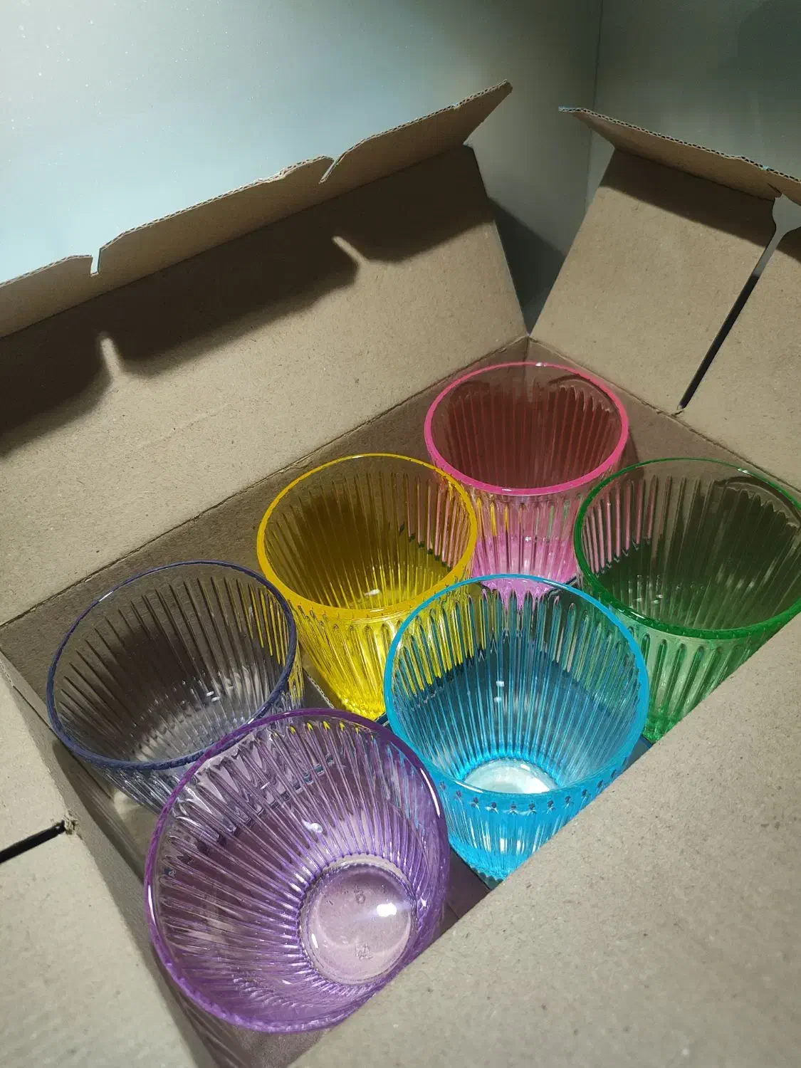 لیوان های رنگی شیک و زیبا|ظروف سرو و پذیرایی|کارون, |دیوار