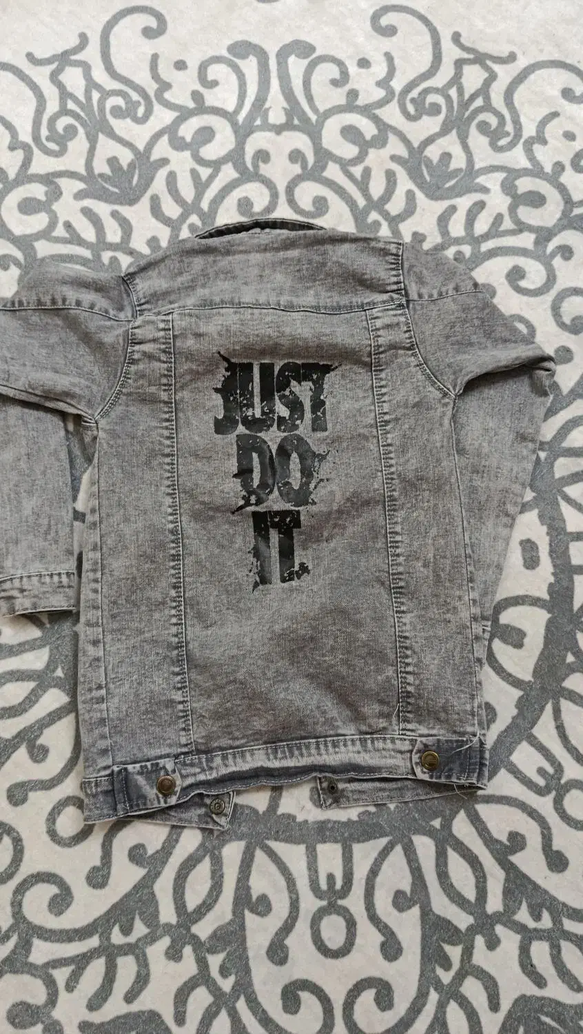 کت و شلوار لی بدون پارگی و لک|کفش و لباس بچه|سرخه, |دیوار