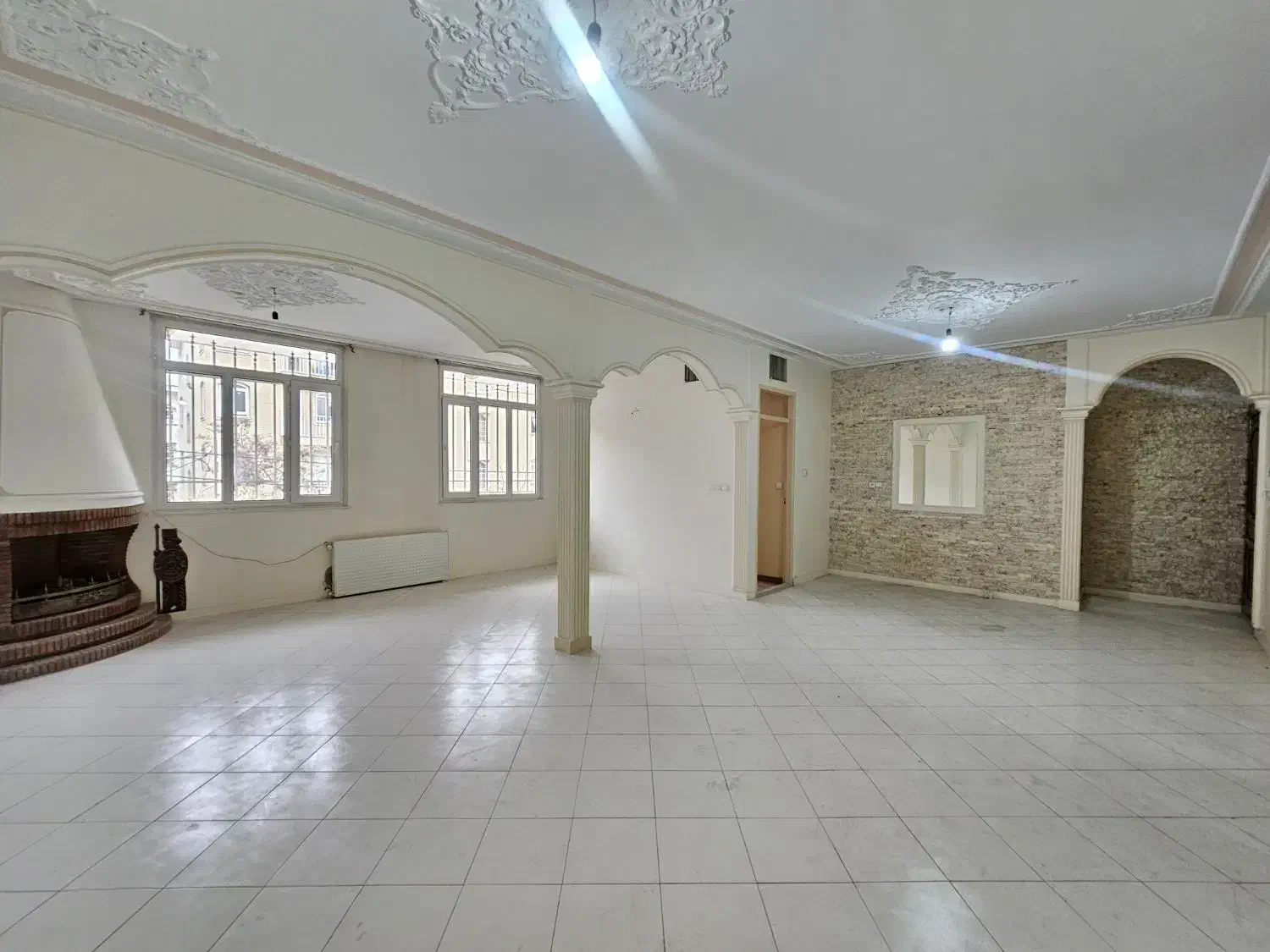 ۱۱۰ متر/تک واحد/غربی ها/۱۲ متر بالکن/غرق نور