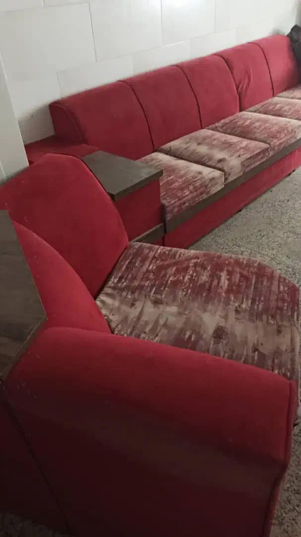 مبل راحتی۷ نفره کاملا تمیز|مبلمان خانگی و میز عسلی|مبارکه, |دیوار