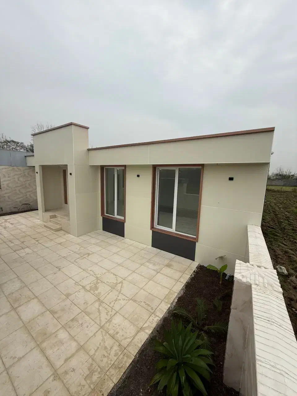 ویلا ۱۴۰متری نما مدرن|فروش خانه و ویلا|زیباکنار, |دیوار