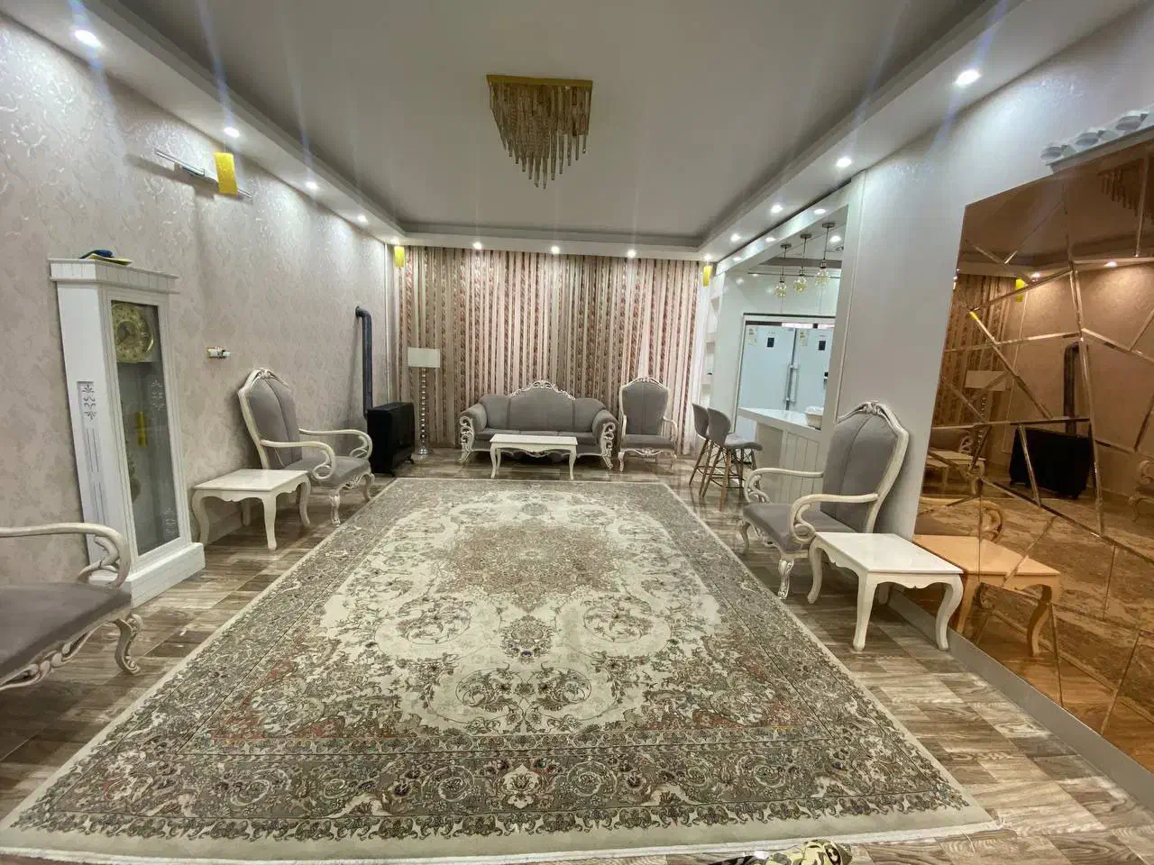 مبل 7نفره|مبلمان خانگی و میز عسلی|باخزر, |دیوار