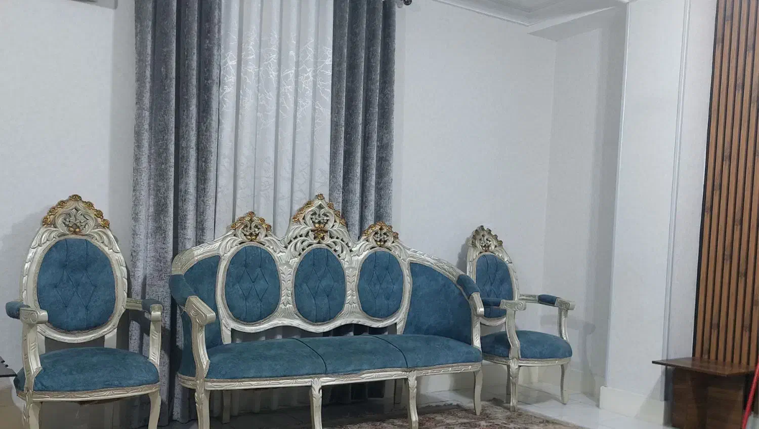 مبل سلطنتی ۹ نفره سالم و تمیز|مبلمان خانگی و میز عسلی|گرگان, |دیوار