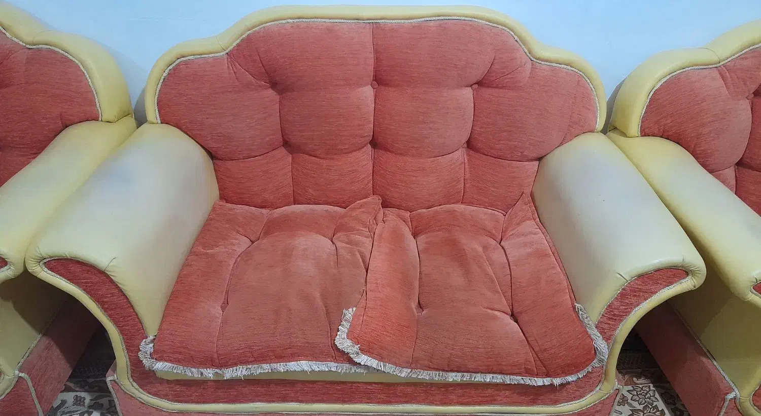 مبل|مبلمان خانگی و میز عسلی|رشت, نخودچر|دیوار