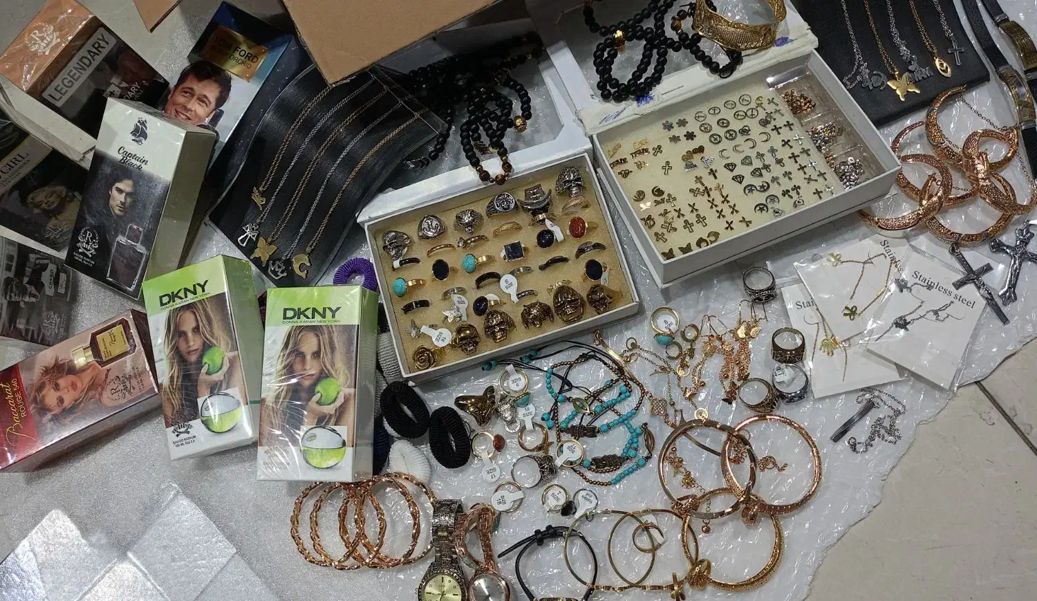 بدلیجات‌های مارک و برند و نو و اقتصادی|عمده‌فروشی|زرقان, |دیوار