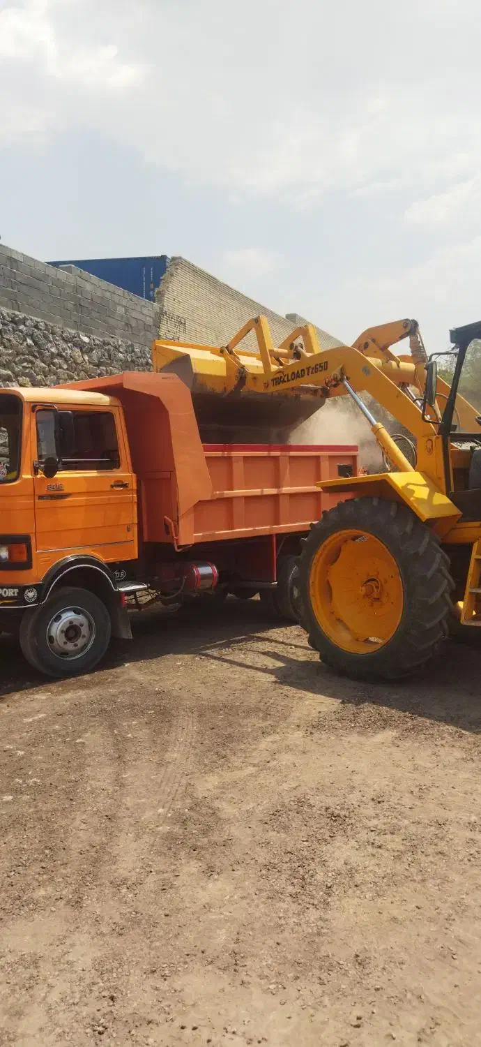 خاور کمپرسی حمل نخاله وماسه پوکه کمره|خدمات حمل و نقل|سنندج, |دیوار