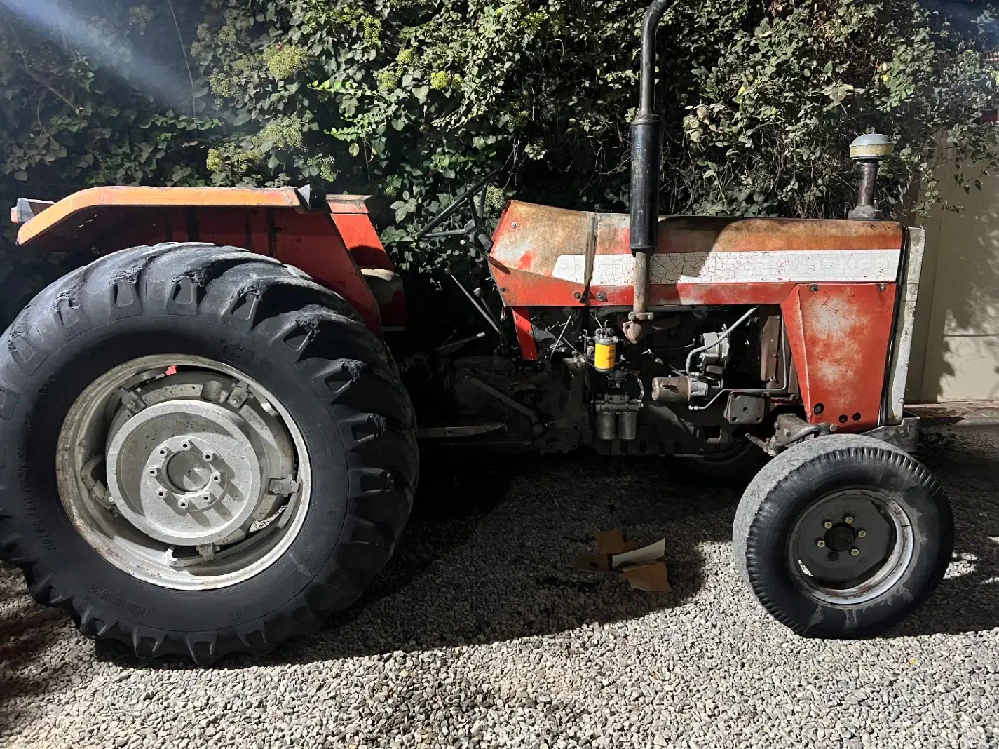 تراکتور فرگوسن|خودرو سنگین|هشتگرد, شهرک اداری|دیوار