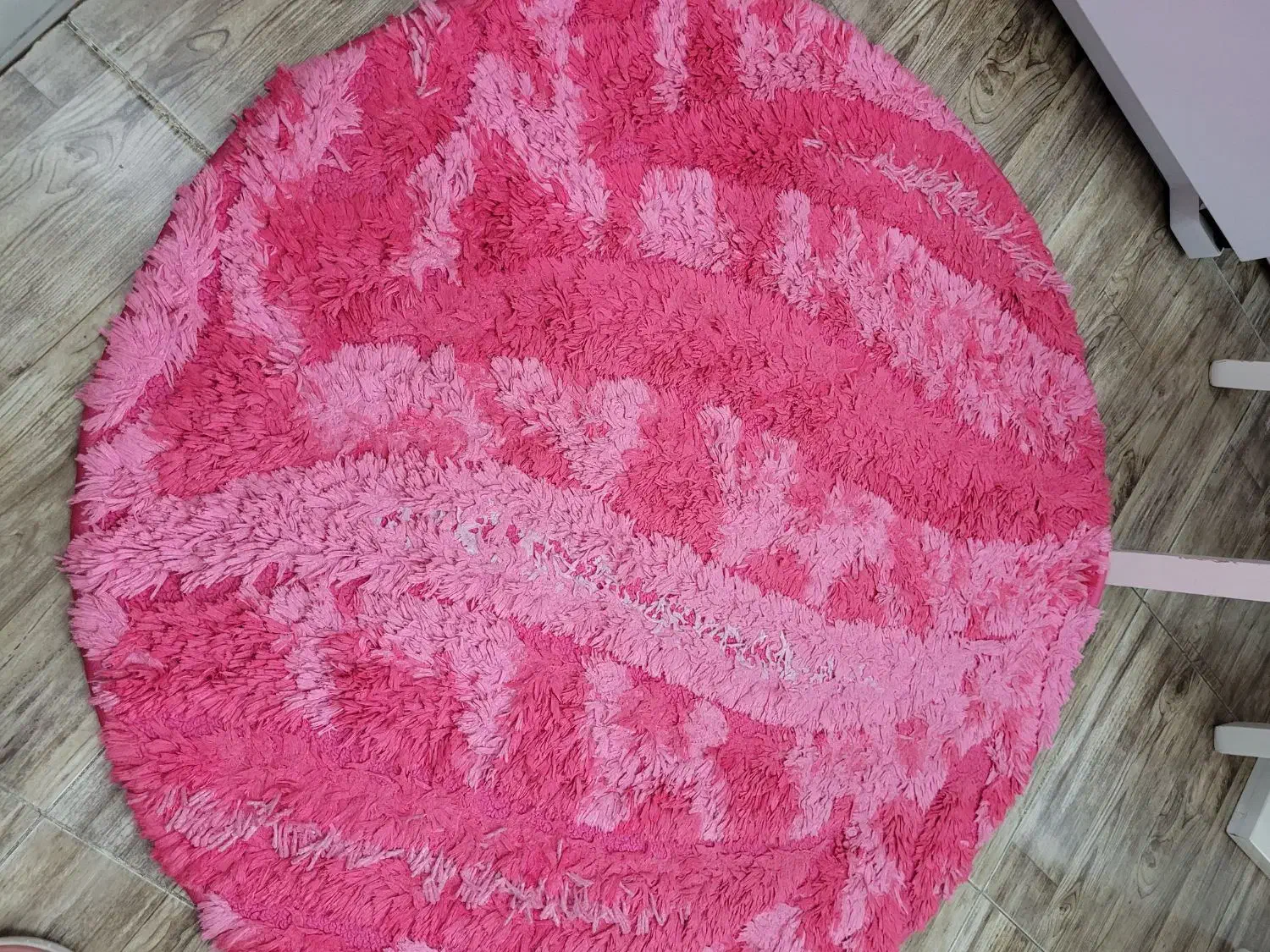 فرش گرد صورتی|فرش|قزوین, |دیوار