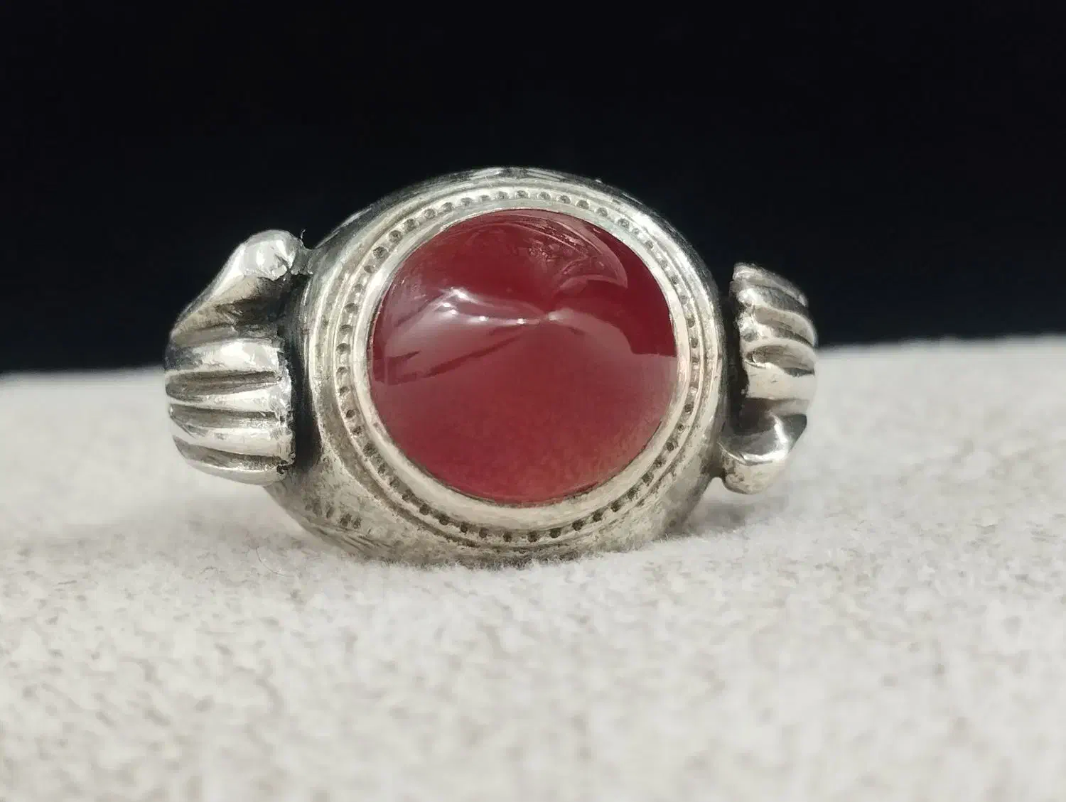 انگشتر کهنه دست دلبرفوق کلکسیونی|کلکسیون اشیاء عتیقه|فارسان, |دیوار