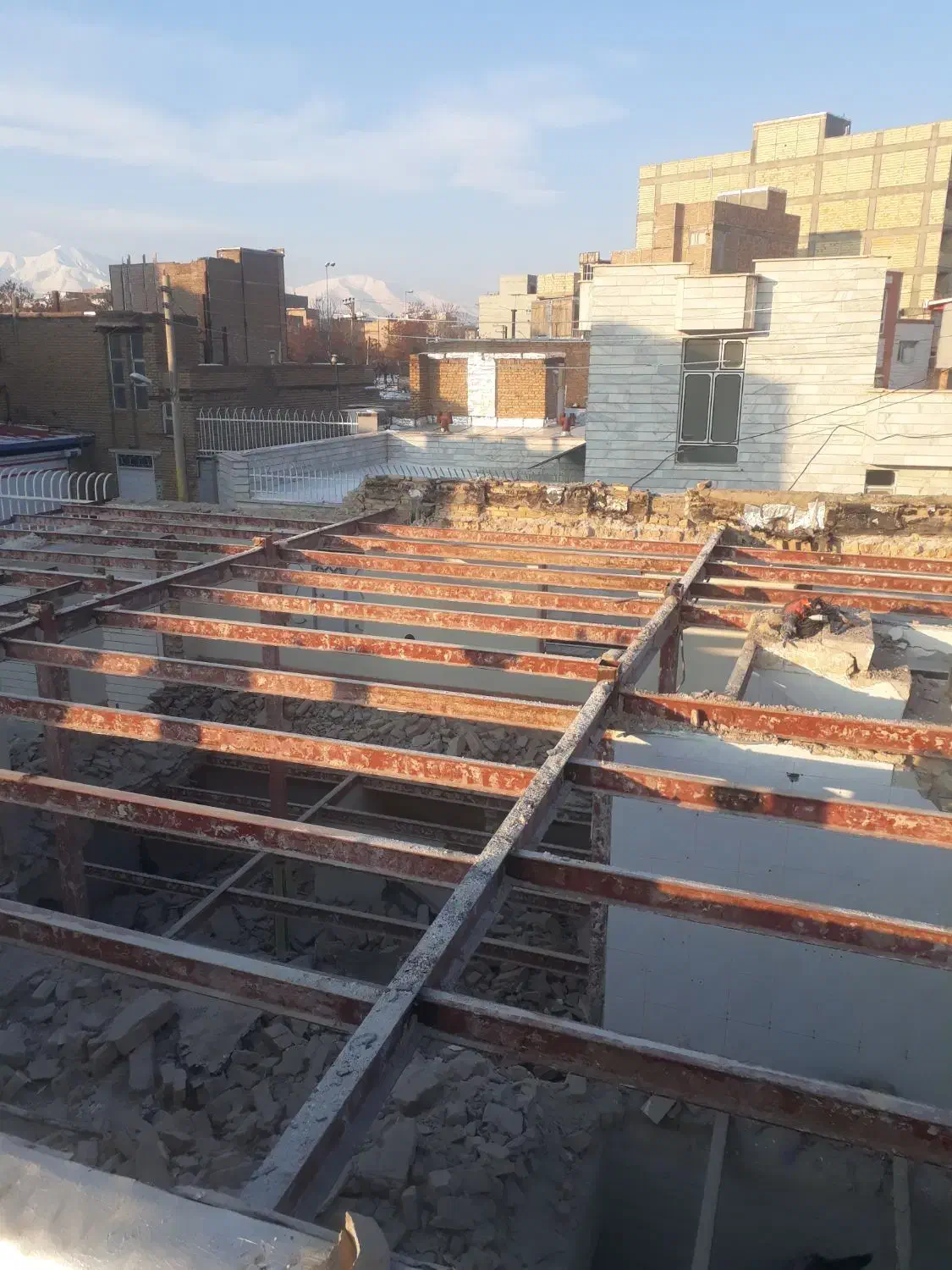 تخریب وبتن کنی سید|خدمات پیشه و مهارت|مرند, |دیوار